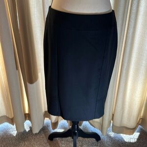 The Limited Lined Skirt – Size 6 Elegant Ruffle Detail